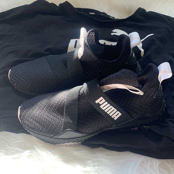 Puma - Picture 3 of 6